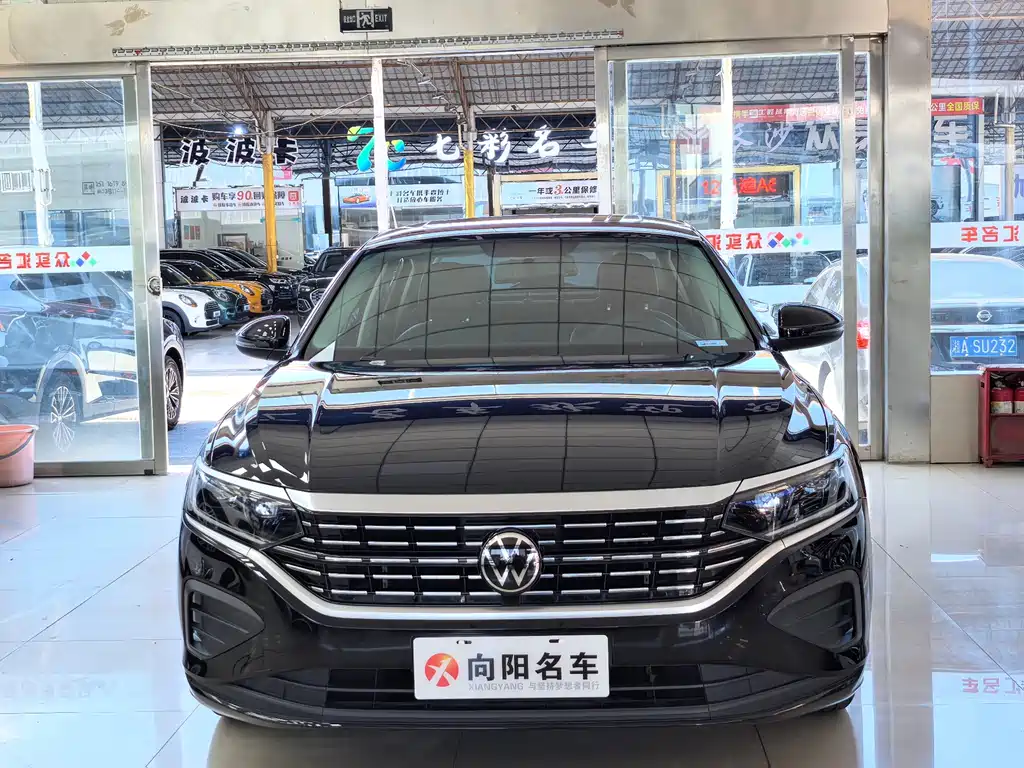 Volkswagen Passat 2023