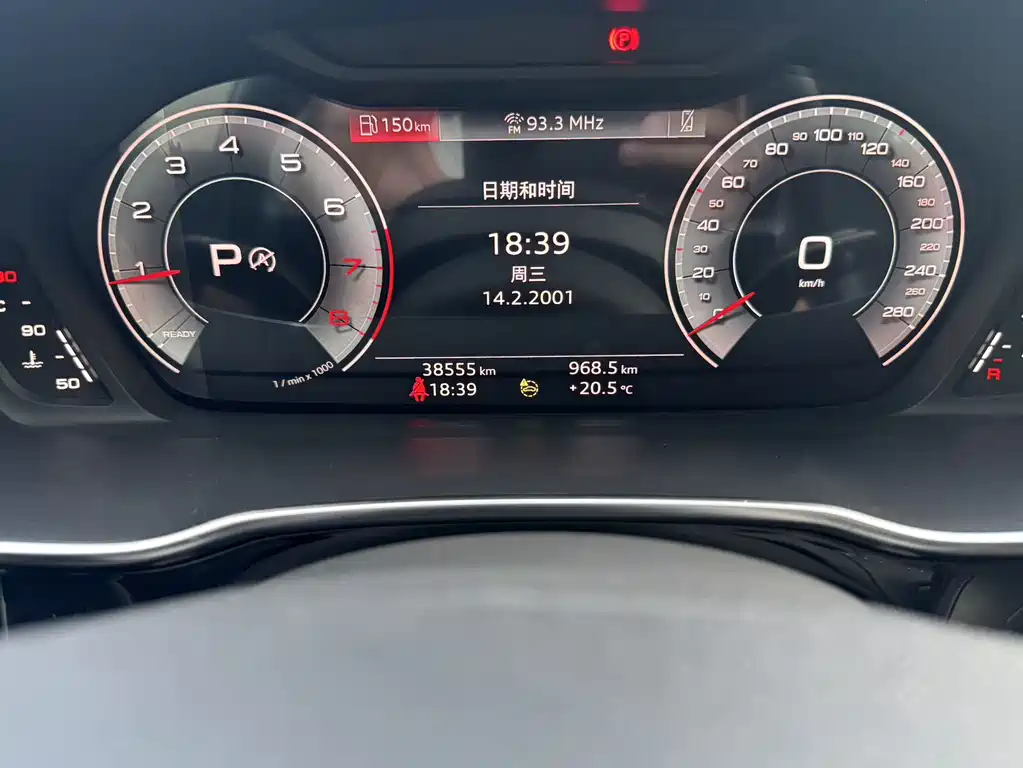 Audi Q3 2022 — фото 11
