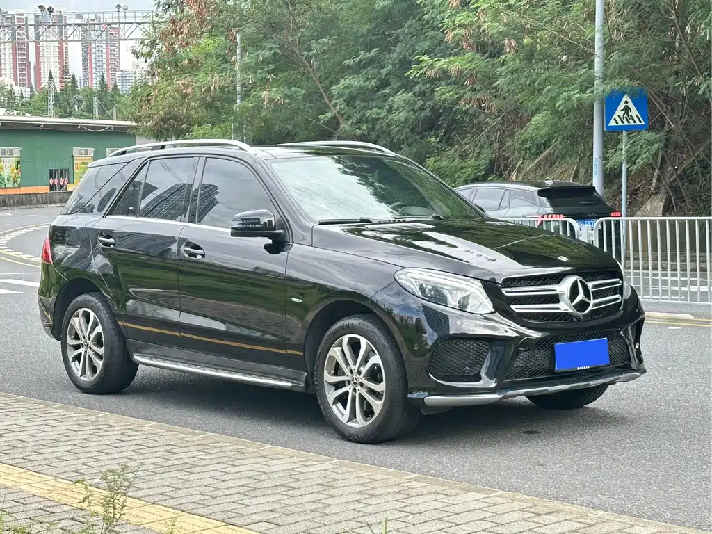 Mercedes-Benz GLE 2018 — фото 3