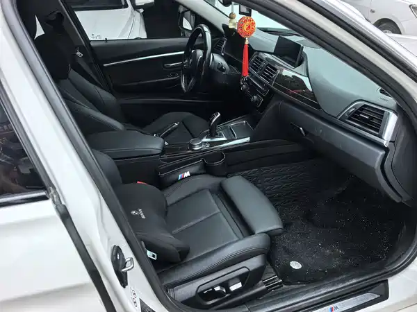 BMW 3 Series 2018