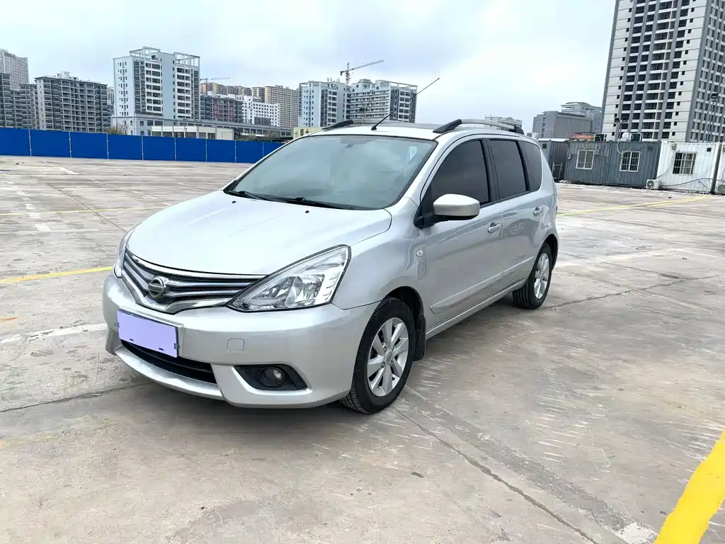 Nissan Livina 2014 — фото 1