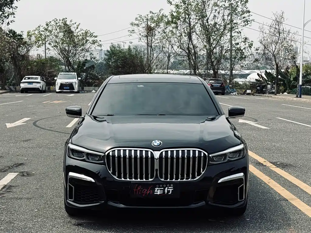 BMW 7 Series 2017 — фото 2