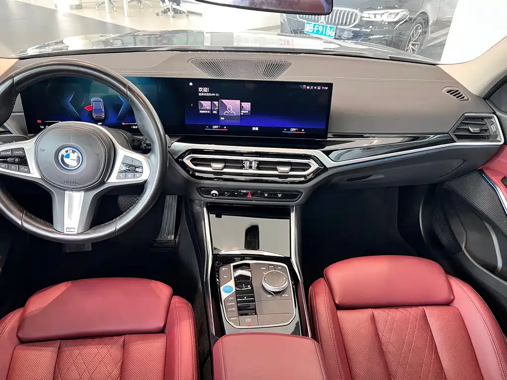 BMW i3 2022 — фото 8