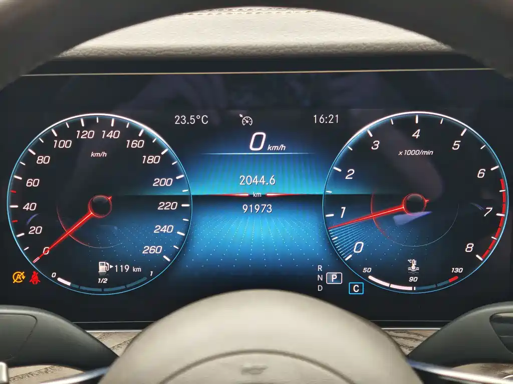 Mercedes-Benz E-Class 2021 — фото 13