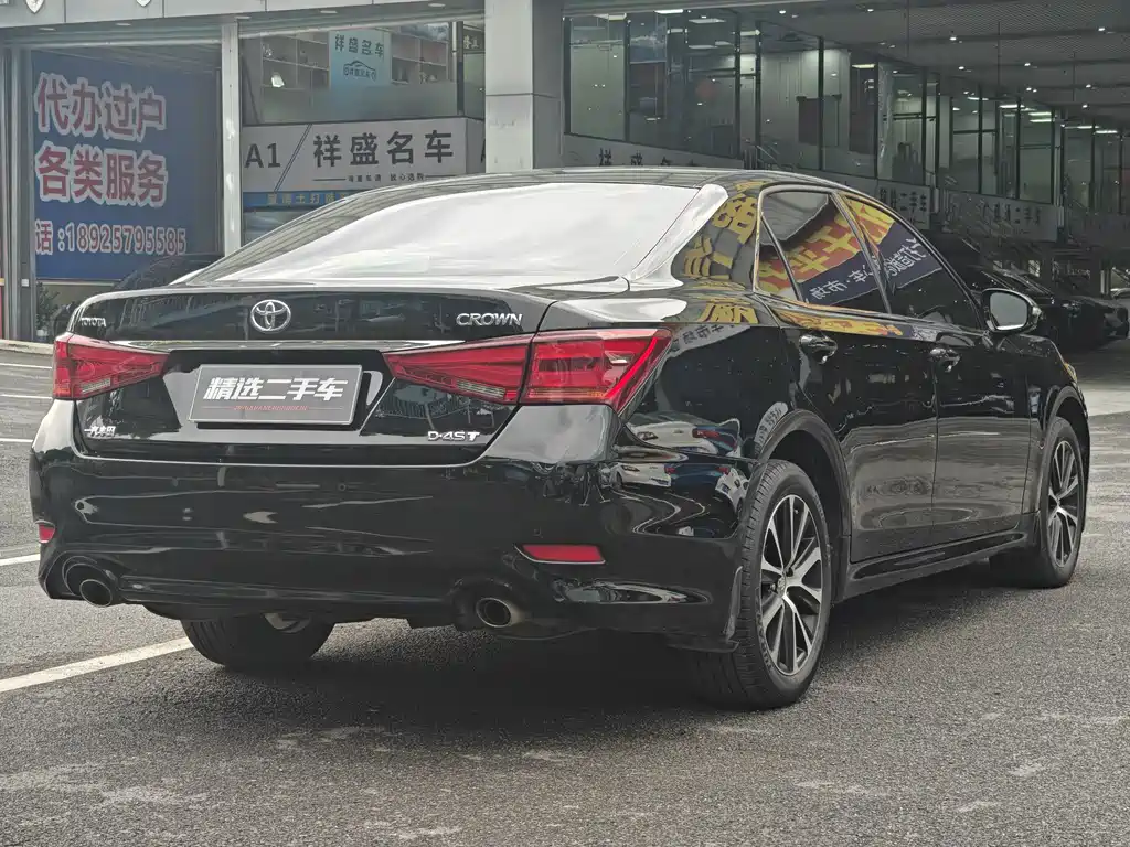 Toyota Crown 2018 — фото 17