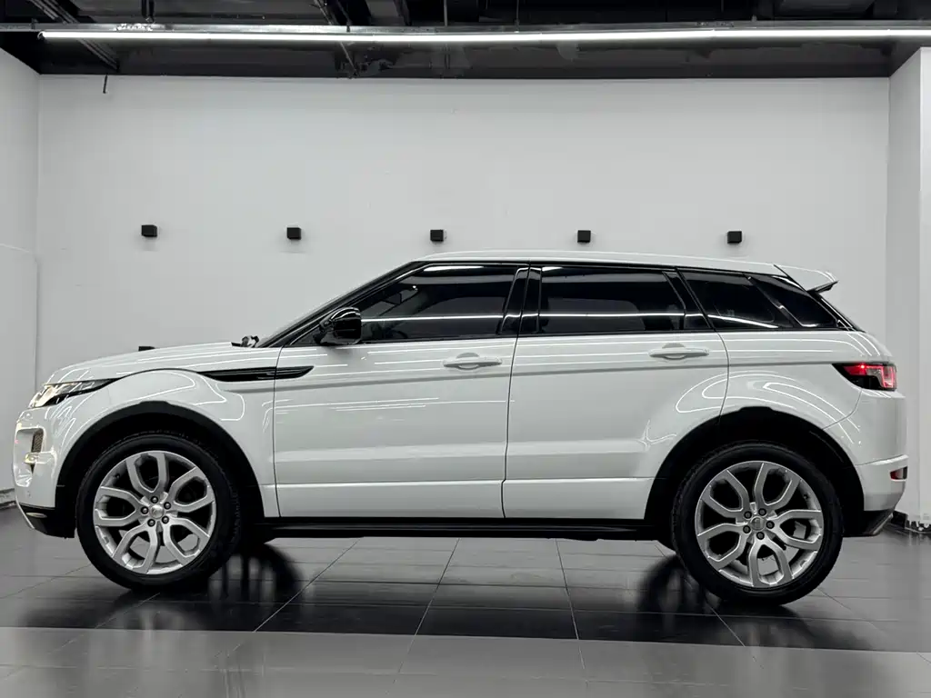 Land Rover Evoque 2016 — фото 11
