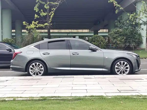 Cadillac CT5 2022