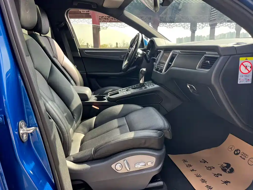 Porsche Macan 2015 — фото 13