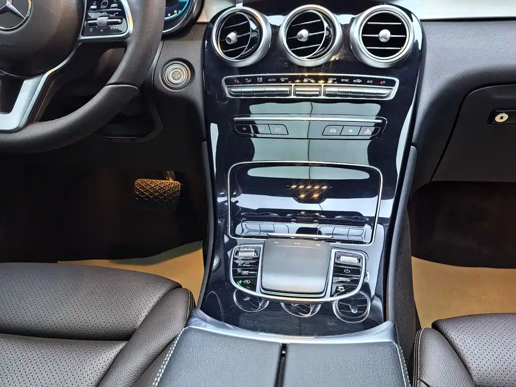 Mercedes-Benz GLC 2022 — фото 18