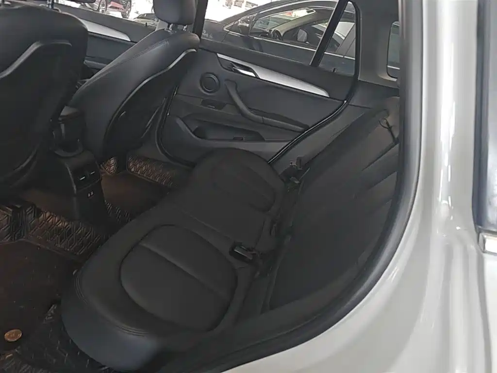 BMW X1 2019 — фото 17