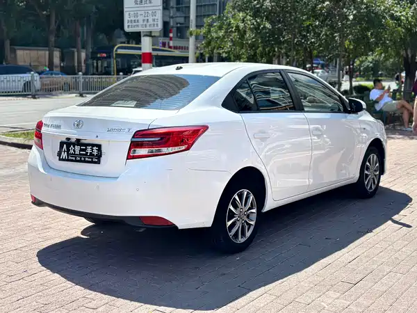 Toyota Yaris L 2020