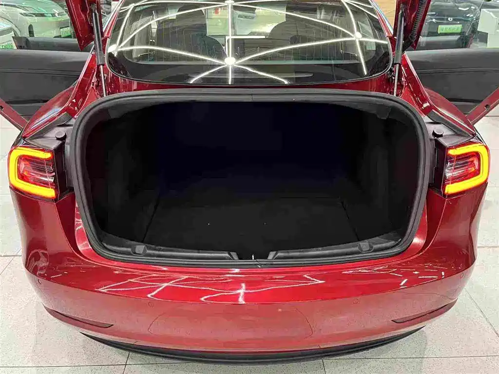 Tesla Model 3 2019 — фото 16