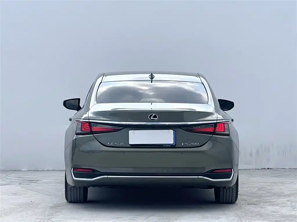 Lexus ES 2019 — фото 4