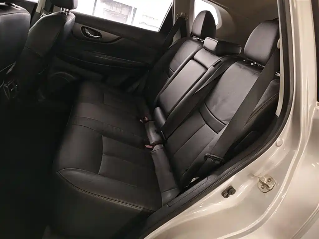 Nissan X-Trail 2015 — фото 13