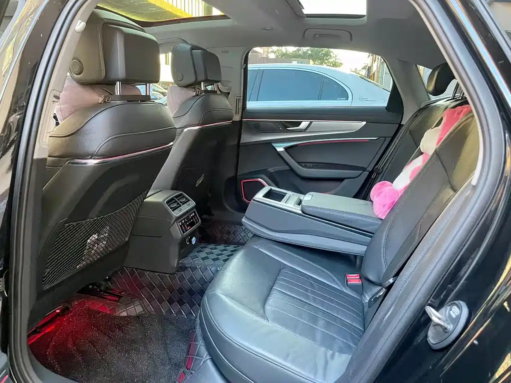 Audi A6L 2022