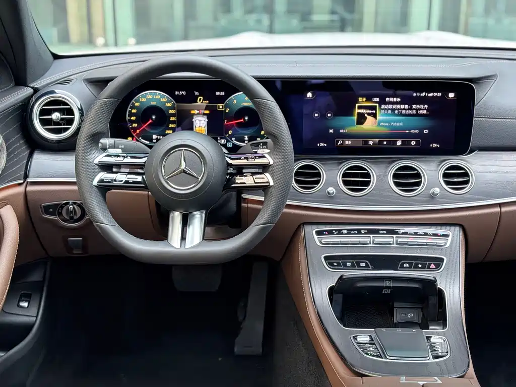 Mercedes-Benz E-Class 2021