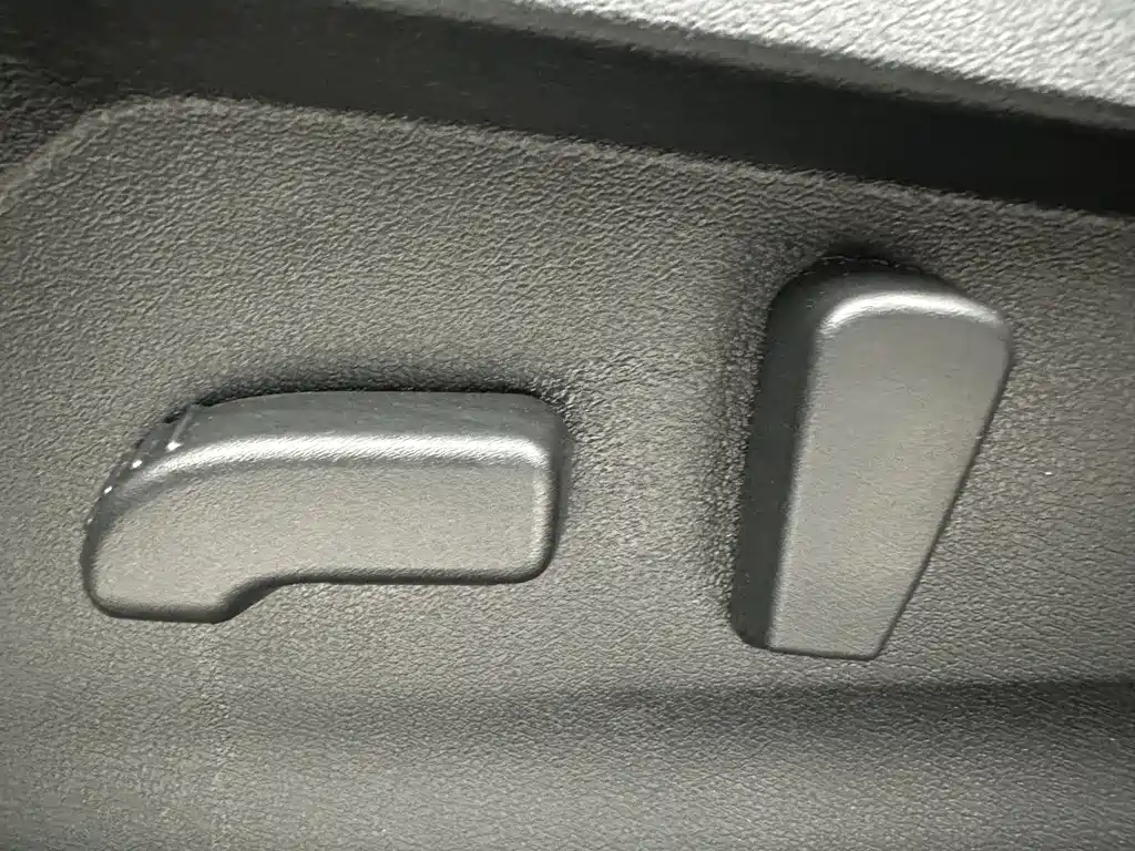 Subaru Forester 2022 — фото 12