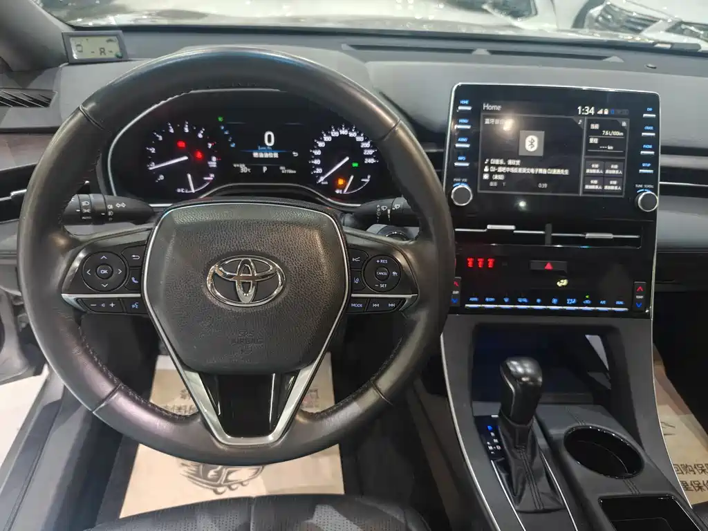 Toyota Avalon 2020 — фото 10
