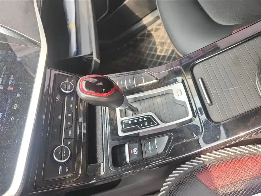 Geely Emgrand GS 2020 — фото 16