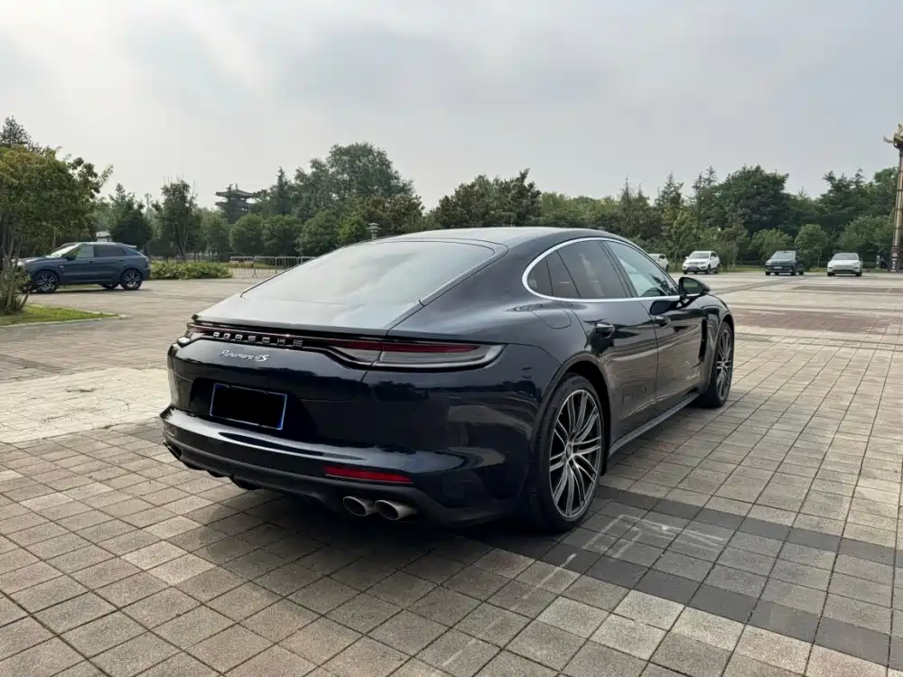 Porsche Panamera 2023 — фото 11
