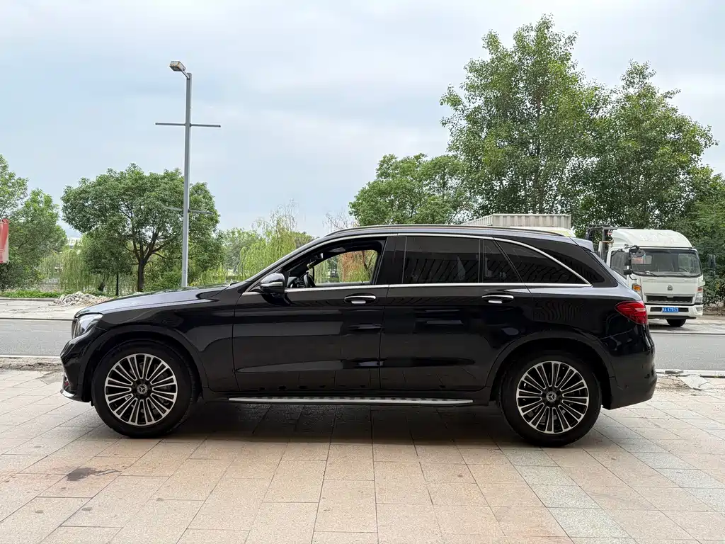 Mercedes-Benz GLC 2019
