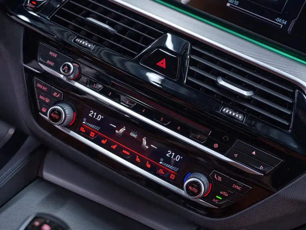 BMW M5 2019 — фото 18