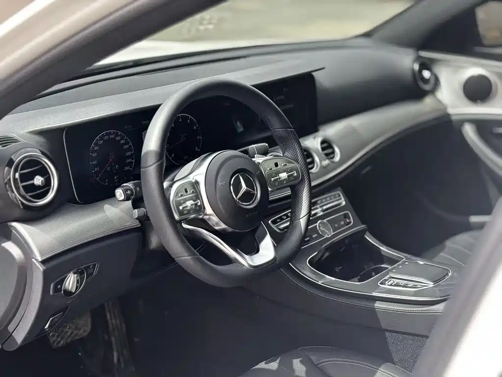 Mercedes-Benz E-Class 2020 — фото 4