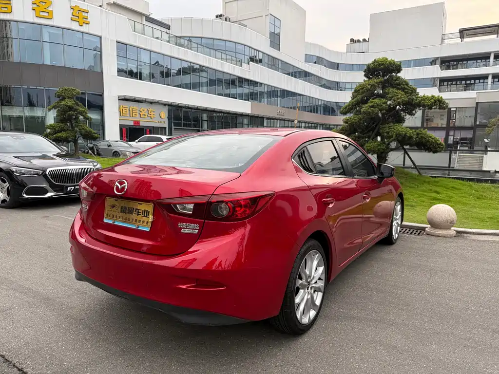 Mazda 3 Axela 2016 — фото 11