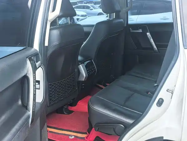 Toyota Prado 2018