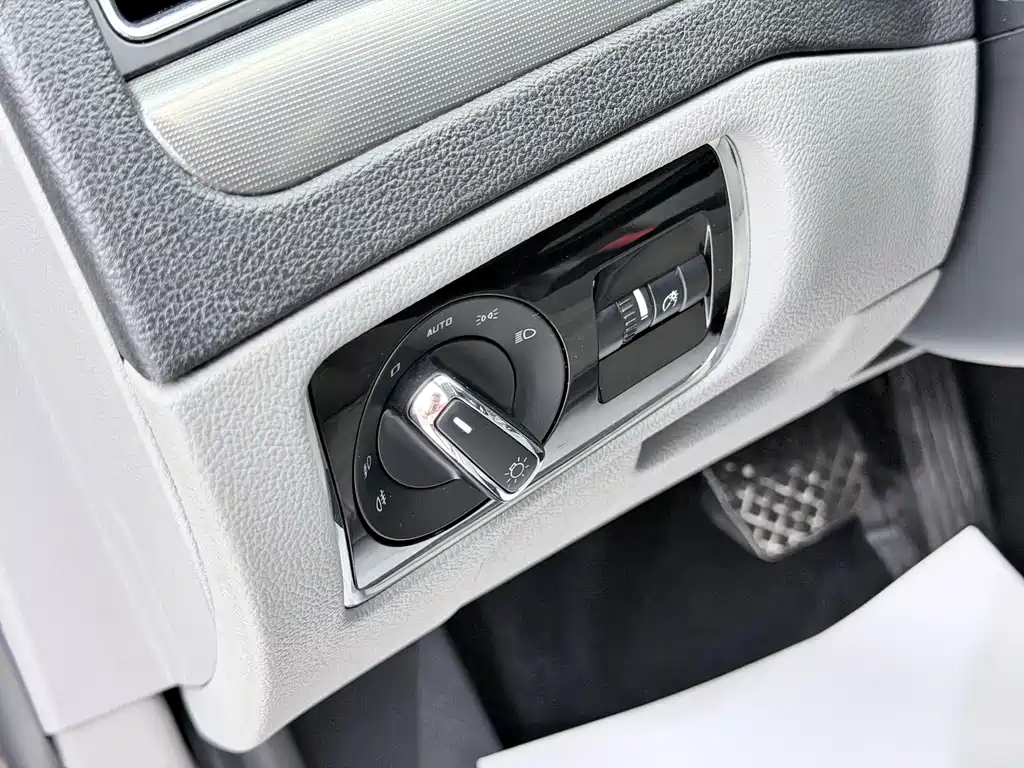 Skoda Superb 2016 — фото 12