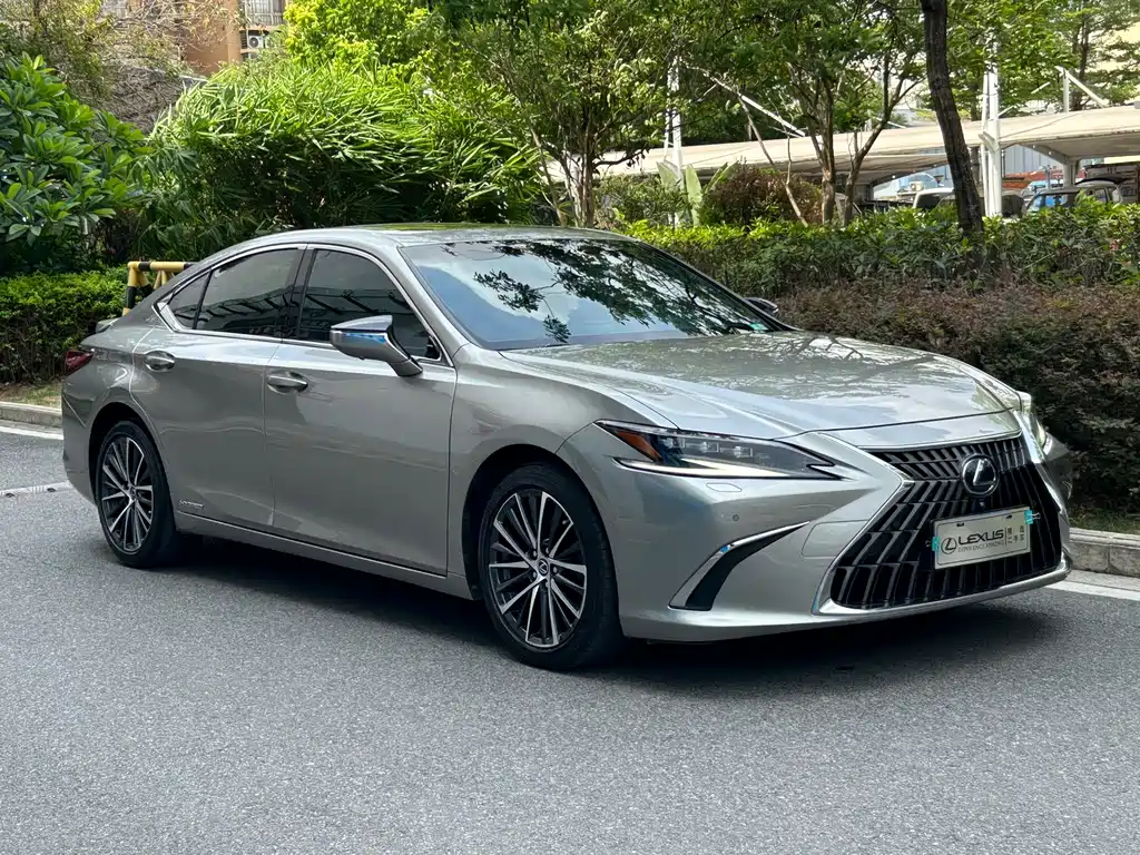Lexus ES 2022 — фото 3