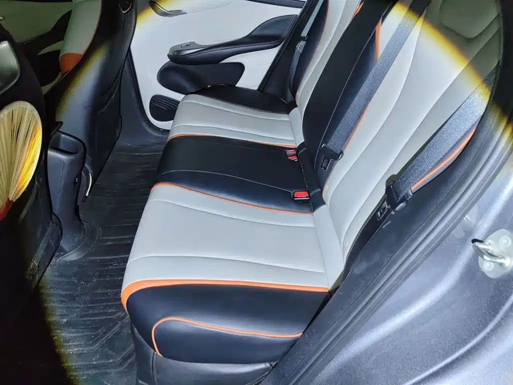 BYD Dolphin 2022 — фото 13