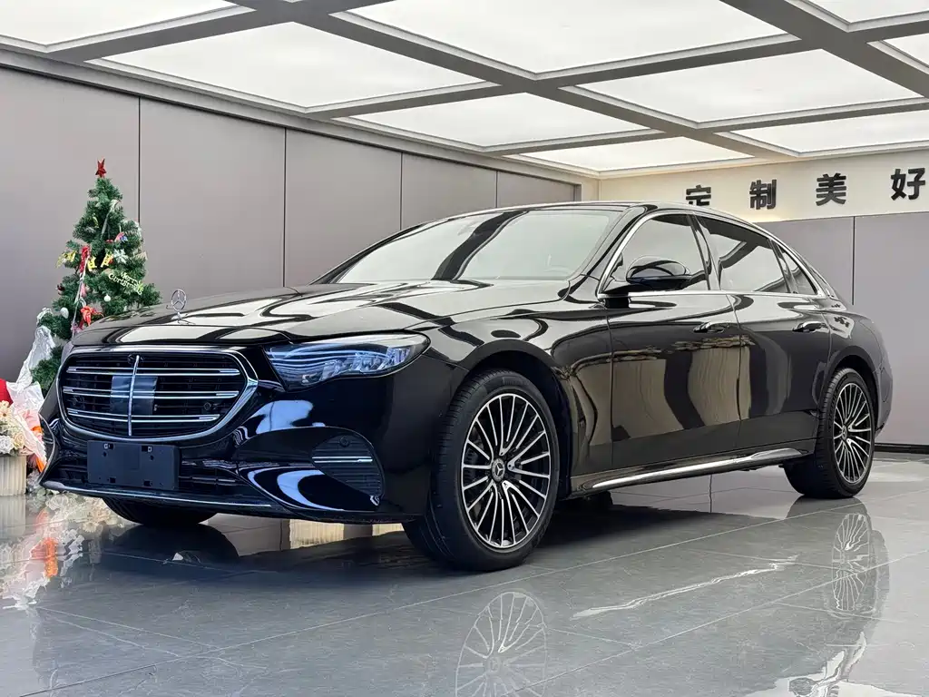Mercedes-Benz E-Class 2023 — фото 1