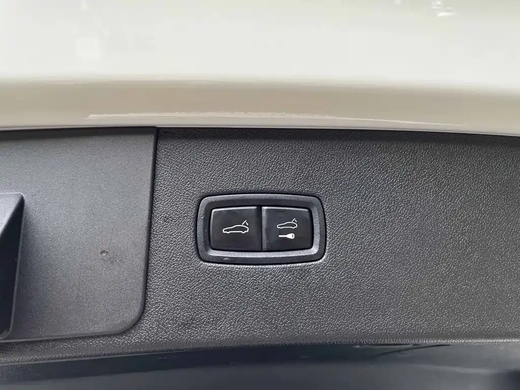 Porsche Cayenne New Energy 2019 — фото 16