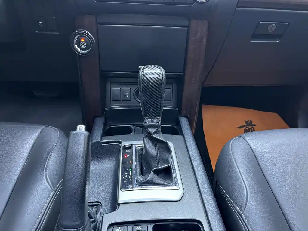 Toyota Prado 2017 — фото 15
