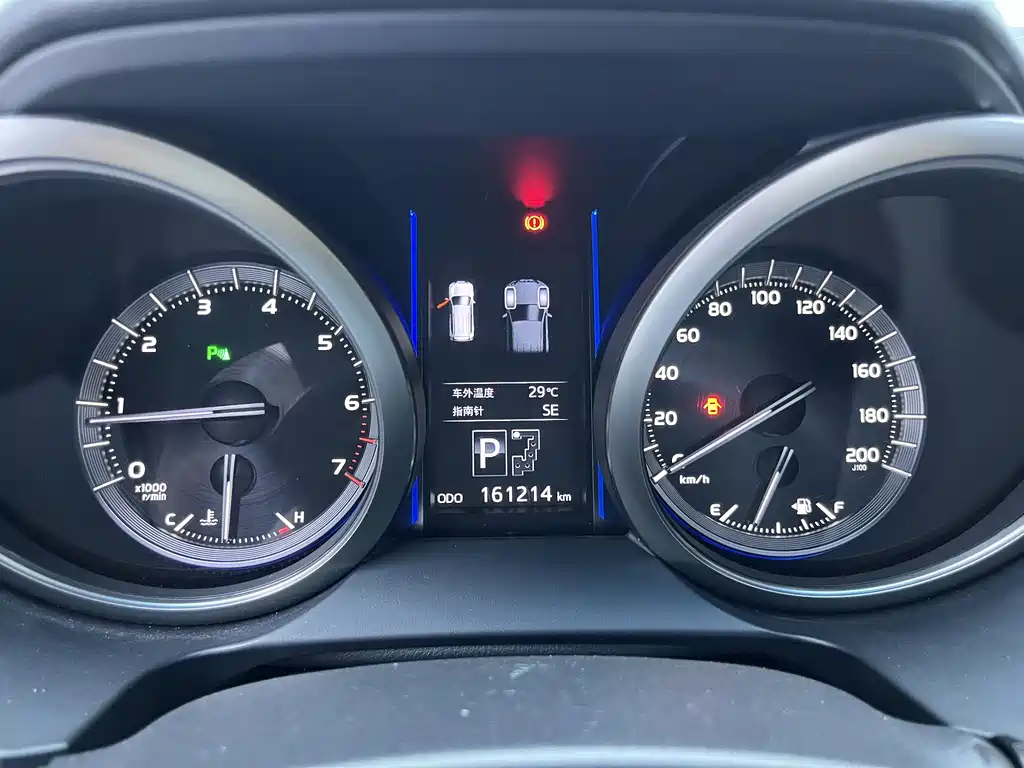Toyota Prado 2017 — фото 25