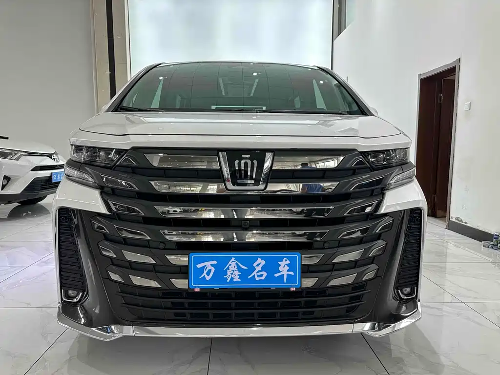 Toyota Vellfire 2024 — фото 2