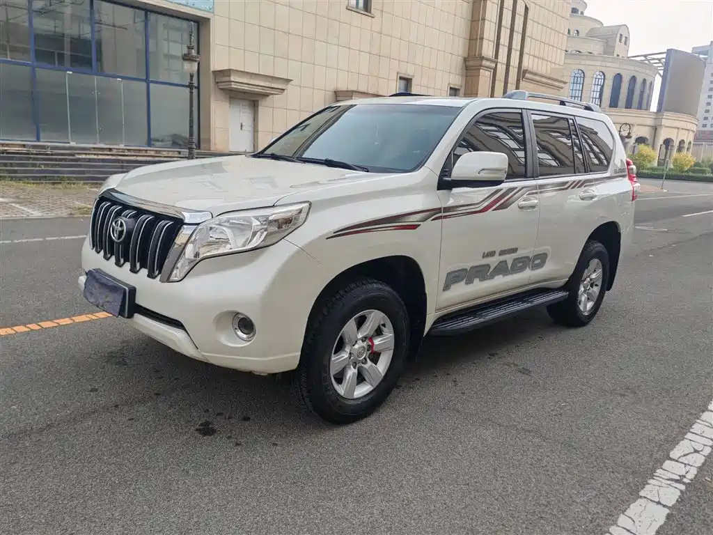 Toyota Prado 2017 — фото 1