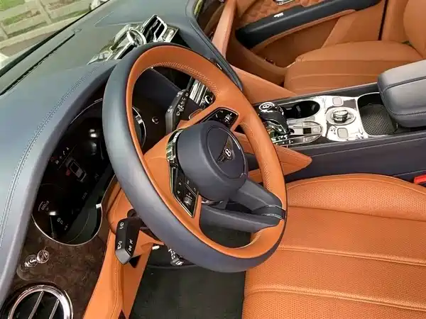 Bentley Bentayga 2021
