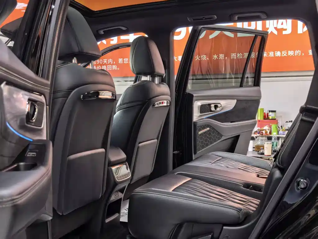 GAC Motor Trumpchi GS8 2022 — фото 15