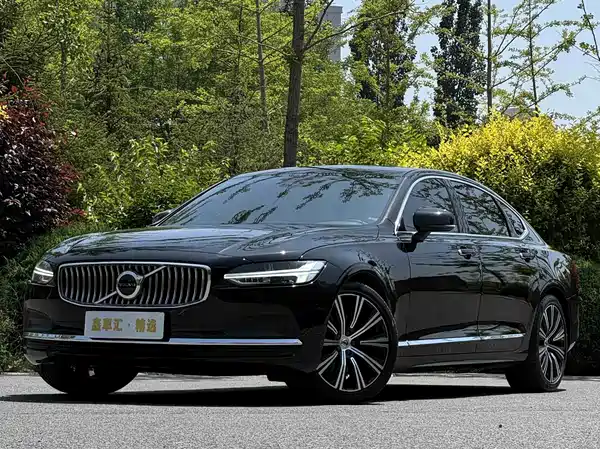 Volvo S90 2023