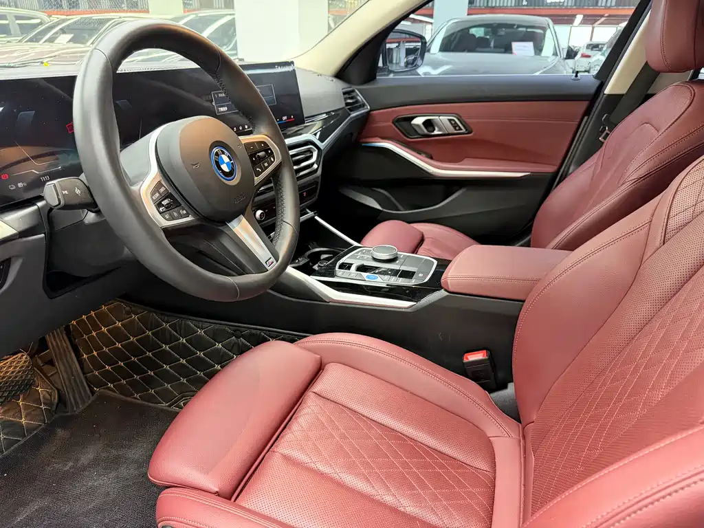 BMW i3 2023 — фото 4