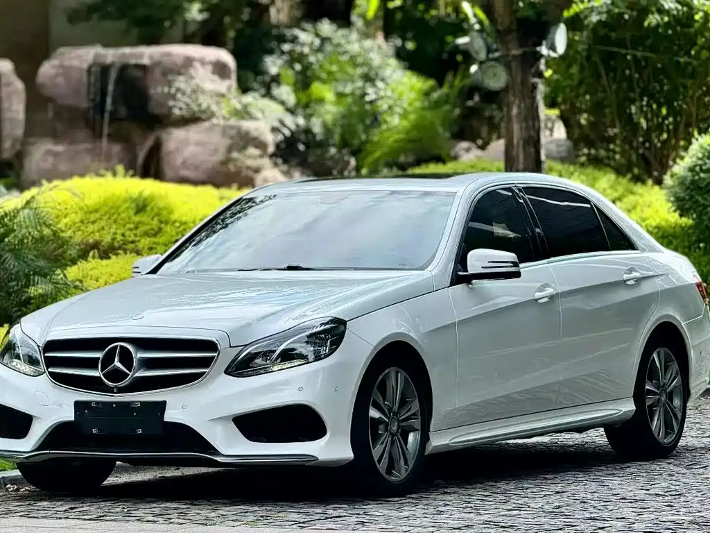 Mercedes-Benz E-Class 2015