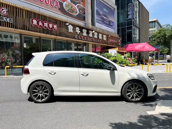 Volkswagen Golf 2014