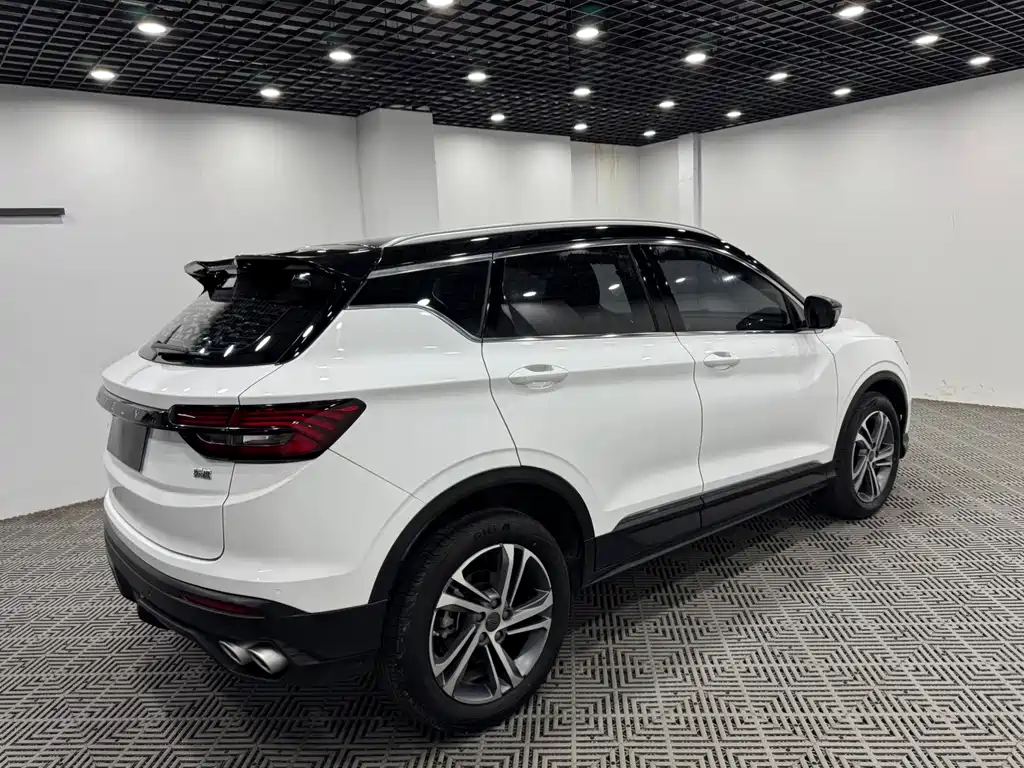 Geely Binyue 2022