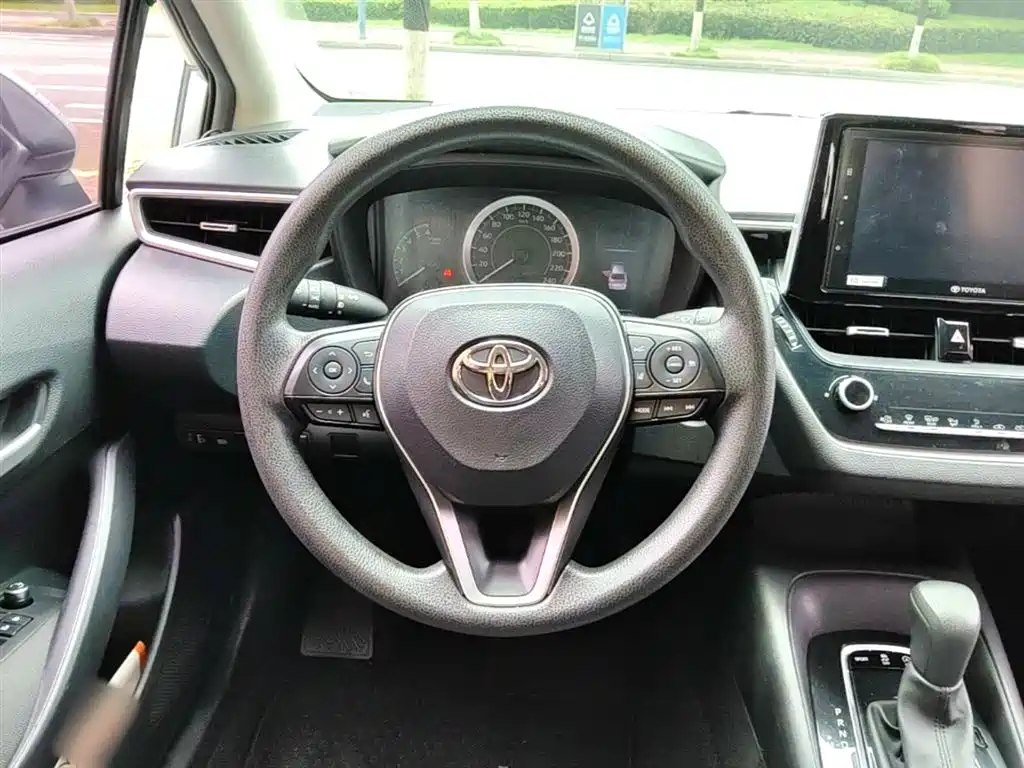 Toyota Corolla 2019 — фото 11