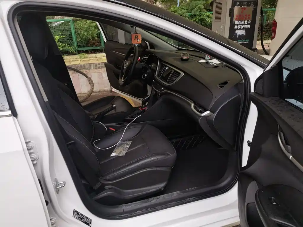 Buick Excelle GT 2022 — фото 19