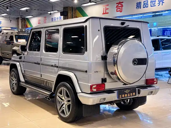 Mercedes-Benz G-Class 2010