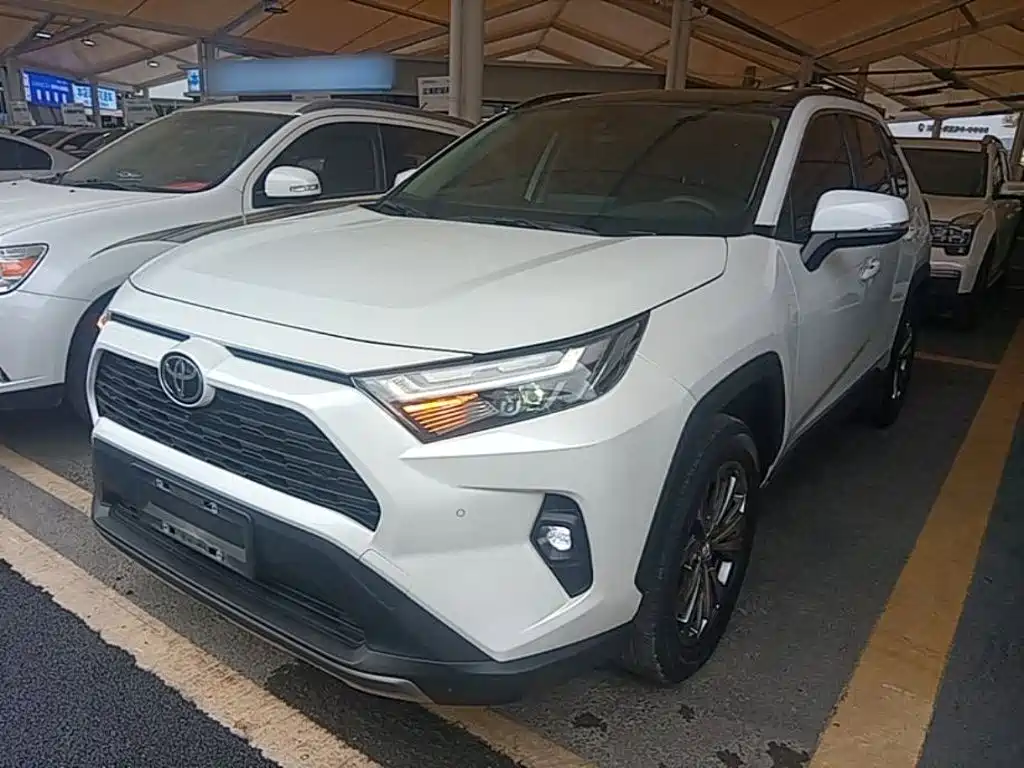 Toyota RAV4 2024