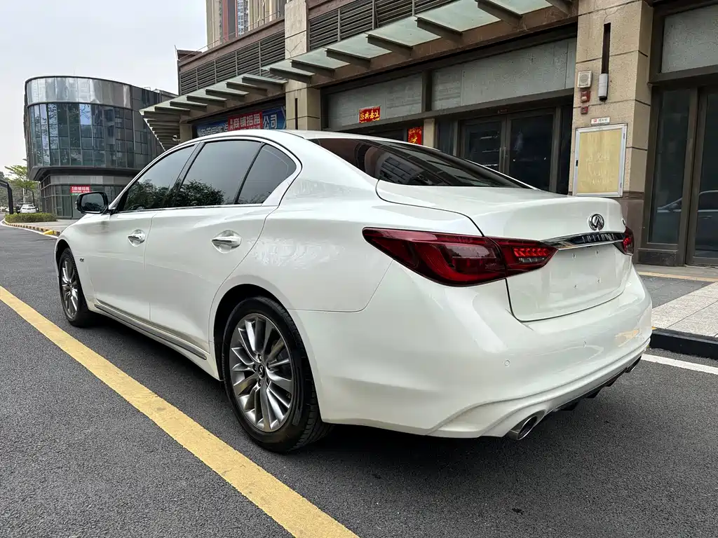 Infiniti Q50L 2019 — фото 4